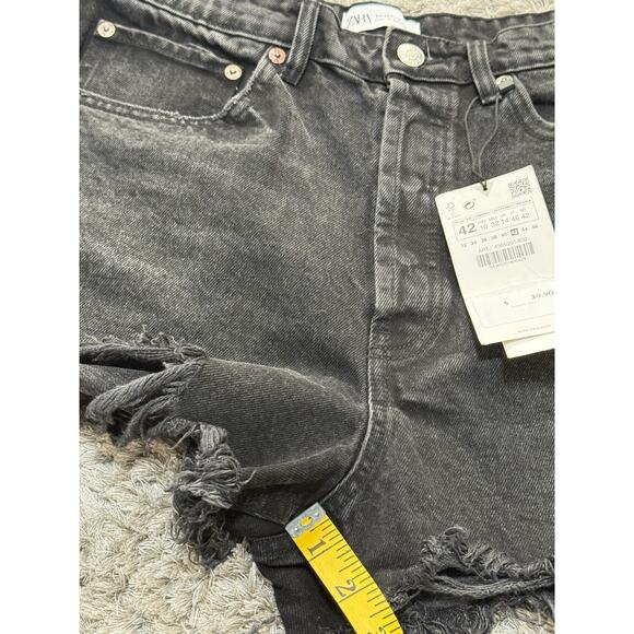 NWT Zara Women's Black High Waisted Frayed Hem Cut Off Denim Shorts Size 10 - Picture 10 of 13